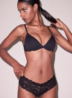 Charlotte Lace Wireless Push Up Bra