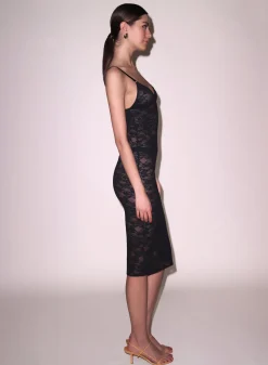 Le Stretch Lace Slip Dress