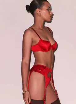Luxe Classic Garter Belt