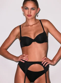 Luxe Classic Garter Belt
