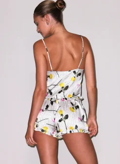 Ruffle Short