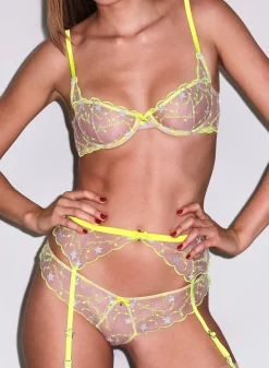 Étoile Embroidery Cheeky
