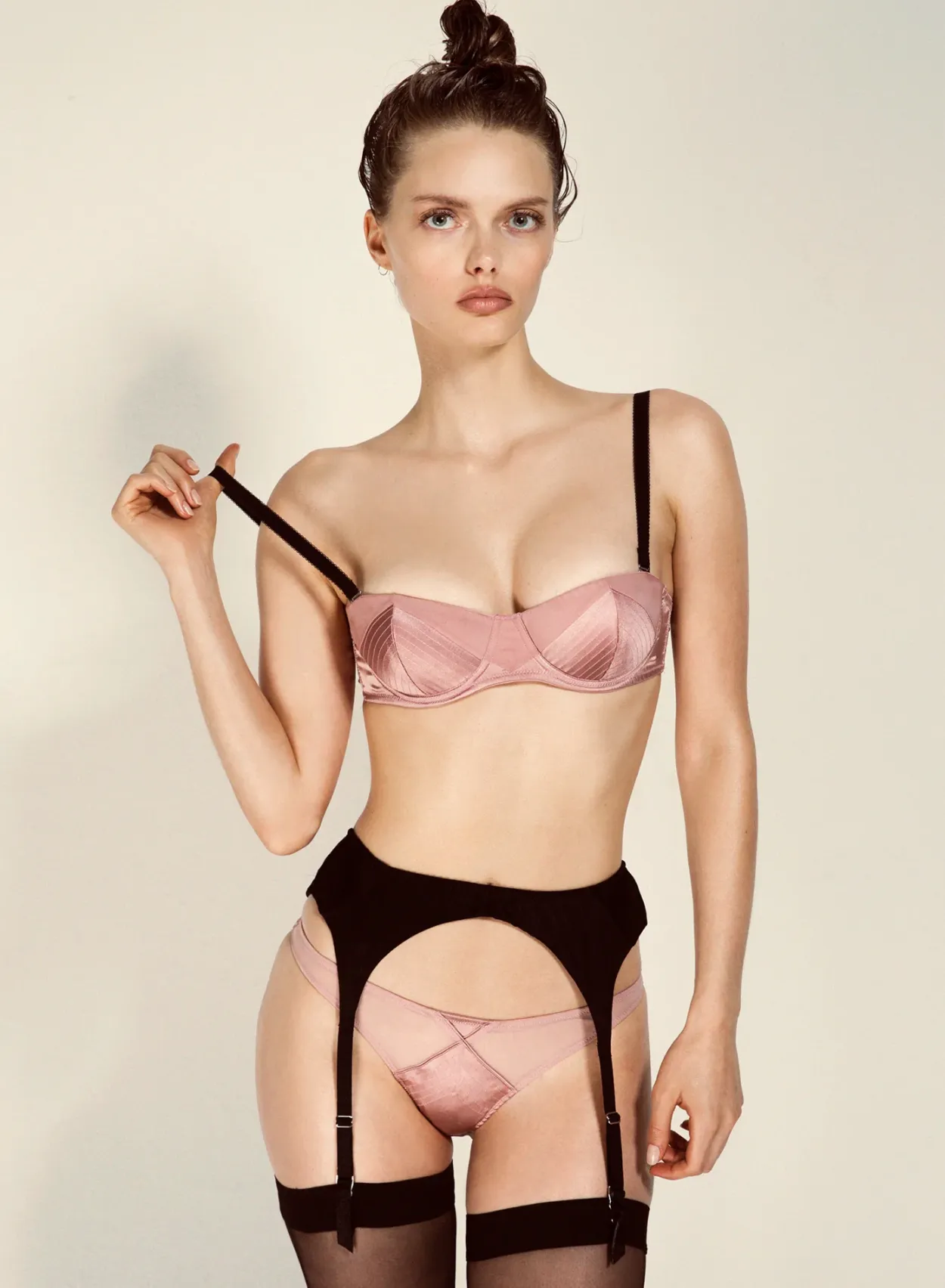 Top Stitch Convertible Bra